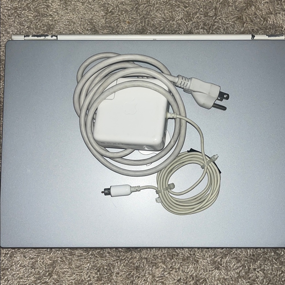 Apple 🍎 PowerBook G4 Laptop - Picture 8 of 13